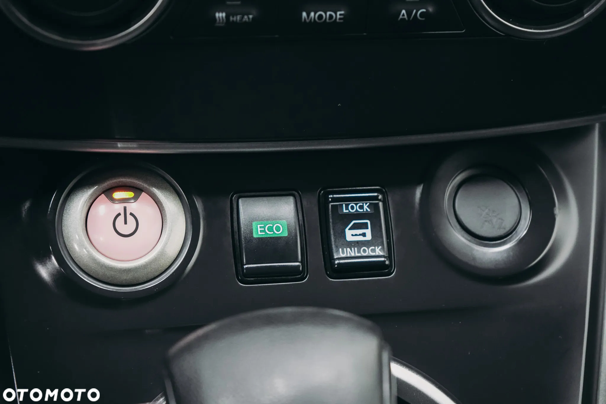 Nissan e-NV200 - 25