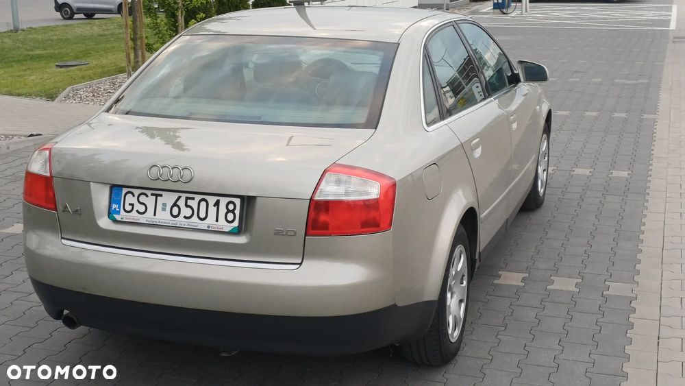 Audi A4 Limousine - 20