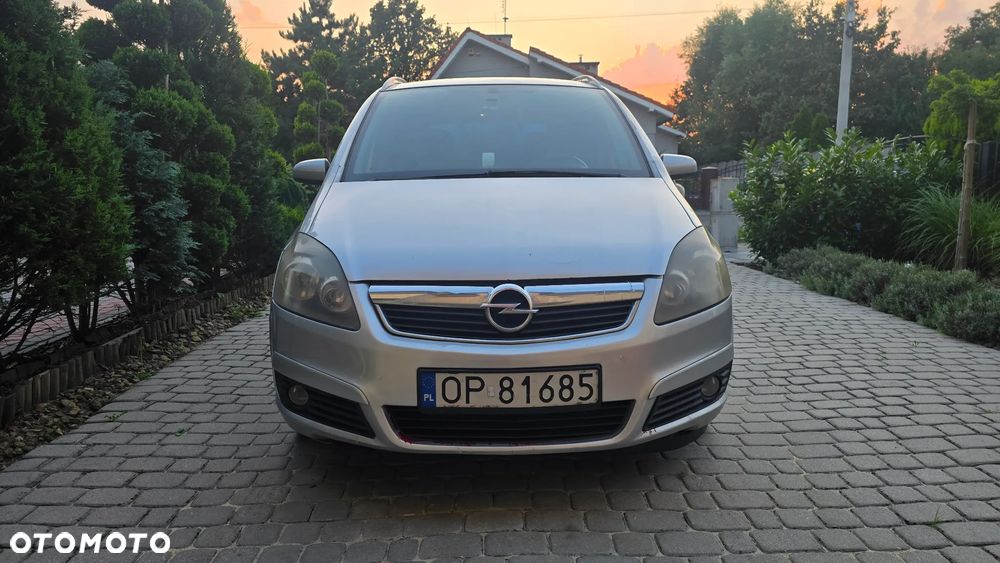 Opel Zafira 1.9 CDTI Cosmo - 2