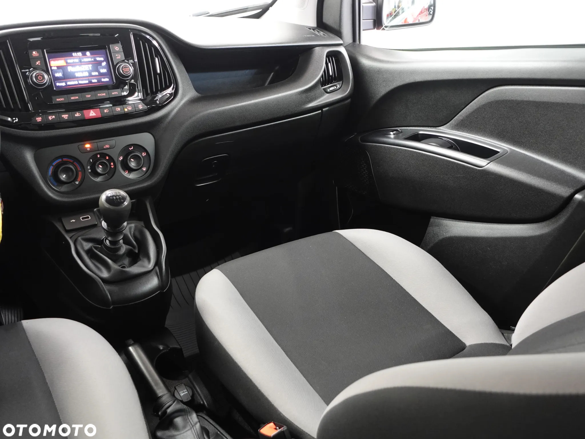 Fiat Doblo Kombi Maxi 1.6 MJ Dynamic - 30