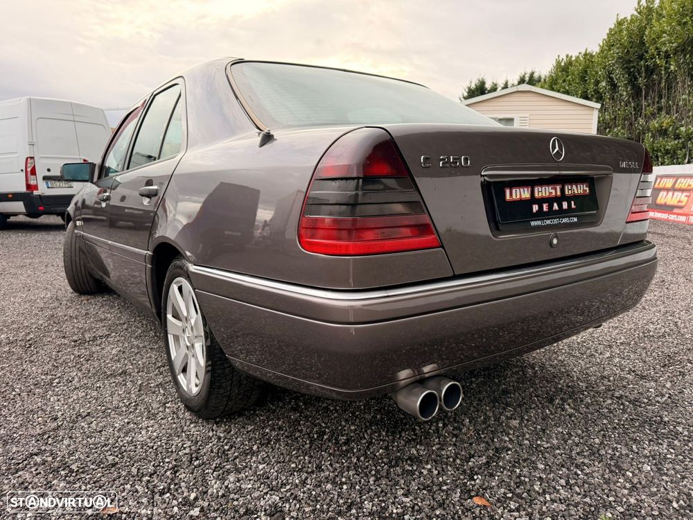 Mercedes-Benz C 250 D Sport - 27
