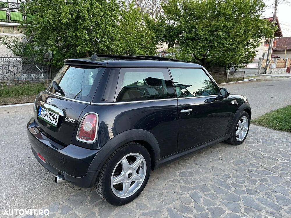Mini Cooper Cabrio - 3