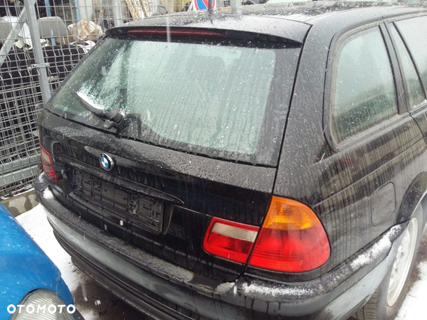 Lampa tylna karoseryjna Bmw 3 E46 2.0 Diesel Kombi