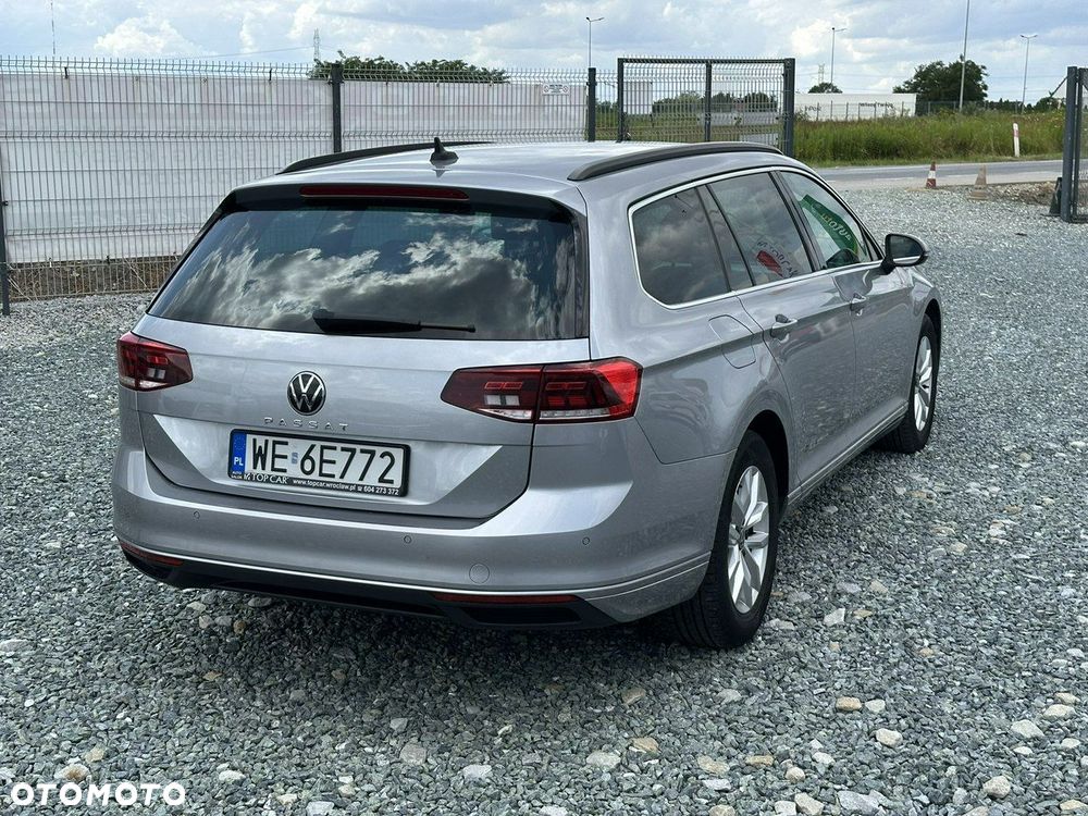 Volkswagen Passat - 9