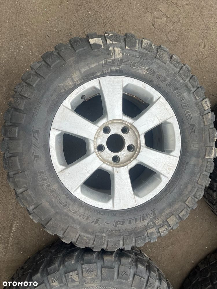 Alufelgi 17 cali z oponami BF Goodrich Mud-Terrain T/A 265/70 R17 - 4