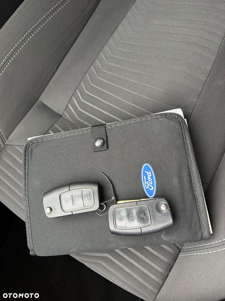 Ford Fiesta 1.0 EcoBoost Titanium - 24