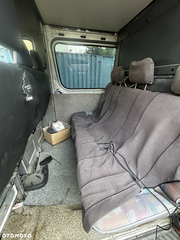Mercedes-Benz Sprinter - 3