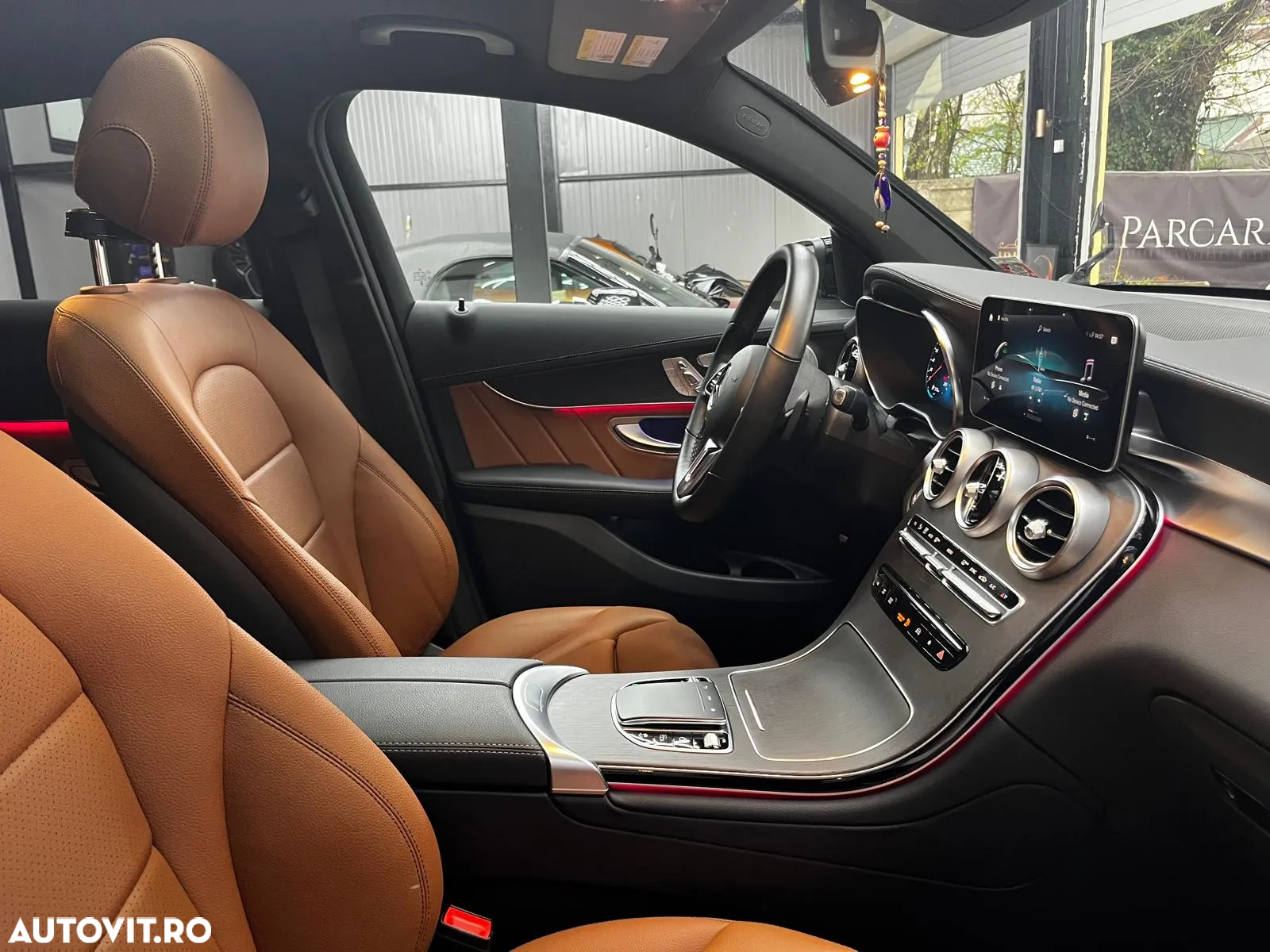Mercedes-Benz GLC Coupe 300 4Matic 9G-TRONIC AMG Line - 26