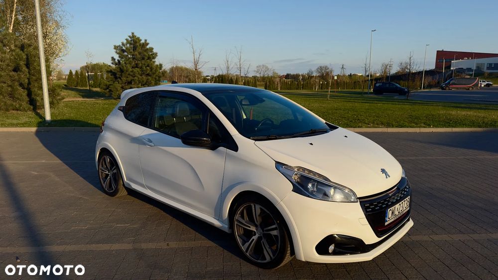 Peugeot 208 THP STOP & START GTi - 1
