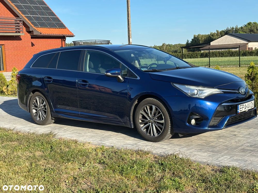 Toyota Avensis 1.8 Premium - 1
