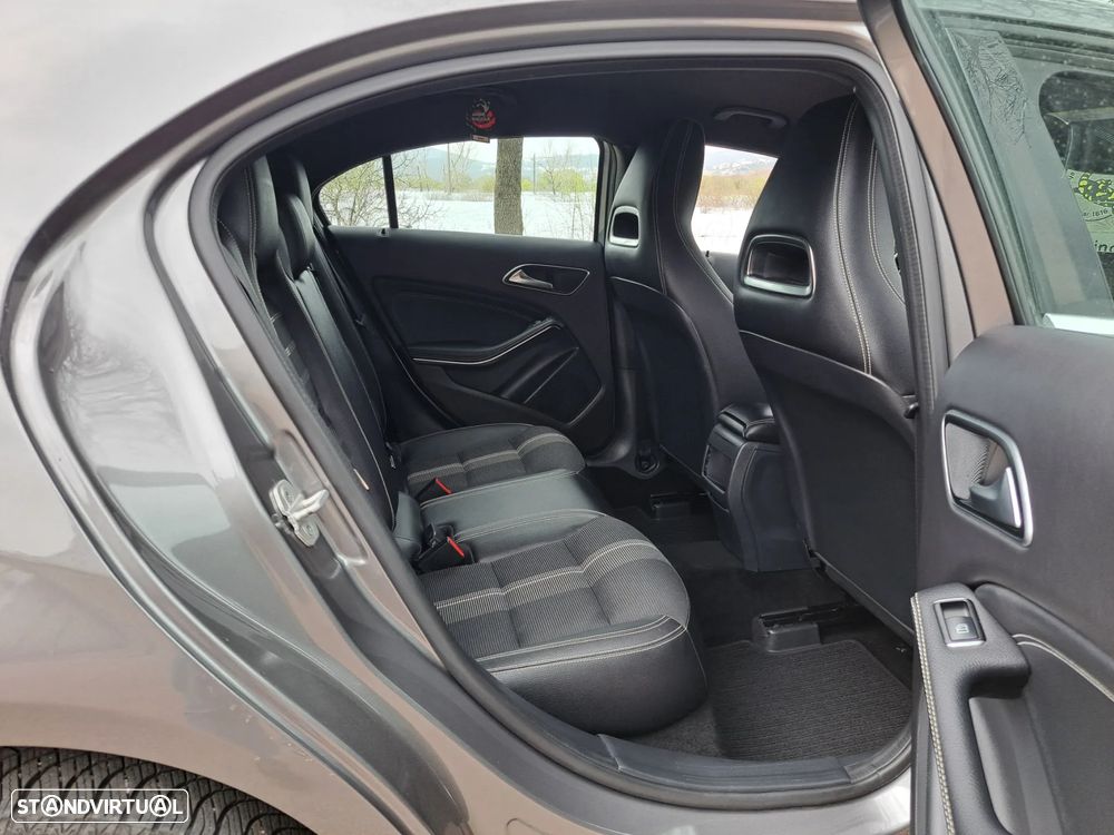 Mercedes-Benz A 180 d 7G-DCT Urban - 29