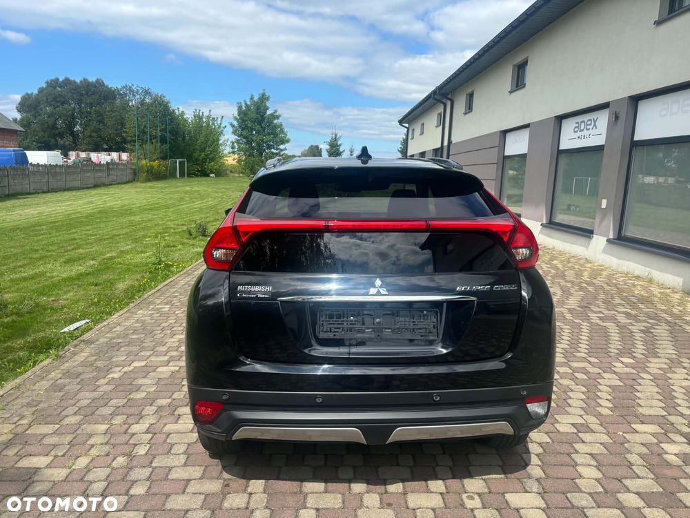 Mitsubishi Eclipse Cross - 8