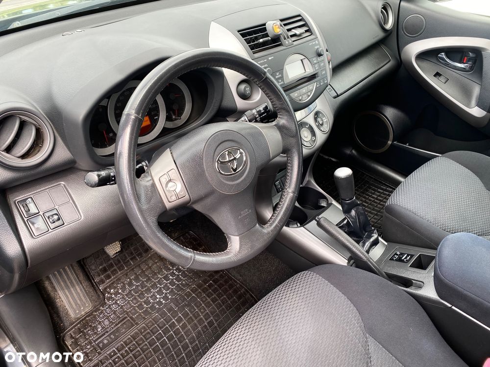 Toyota RAV4 4x4 Sol - 7