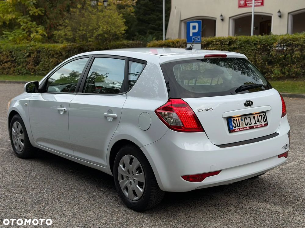 Kia Ceed - 20