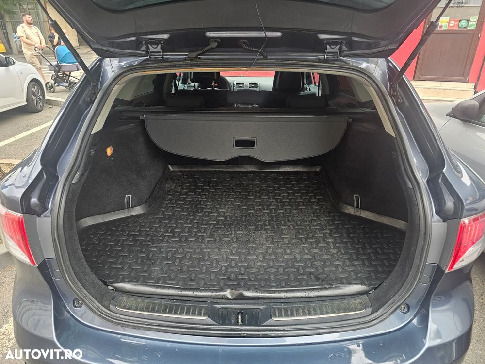 Toyota Avensis - 16