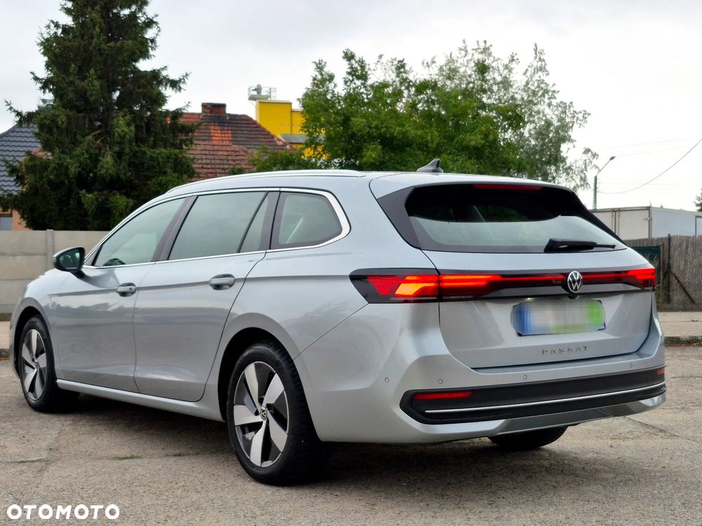 Volkswagen Passat 2.0 TDI SCR DSG Business - 8