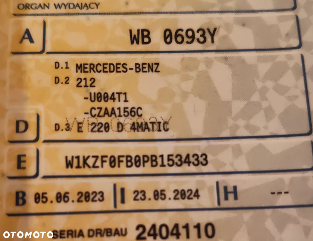 Mercedes-Benz Klasa E 220 d 4-Matic AMG/Avantgarde - 33
