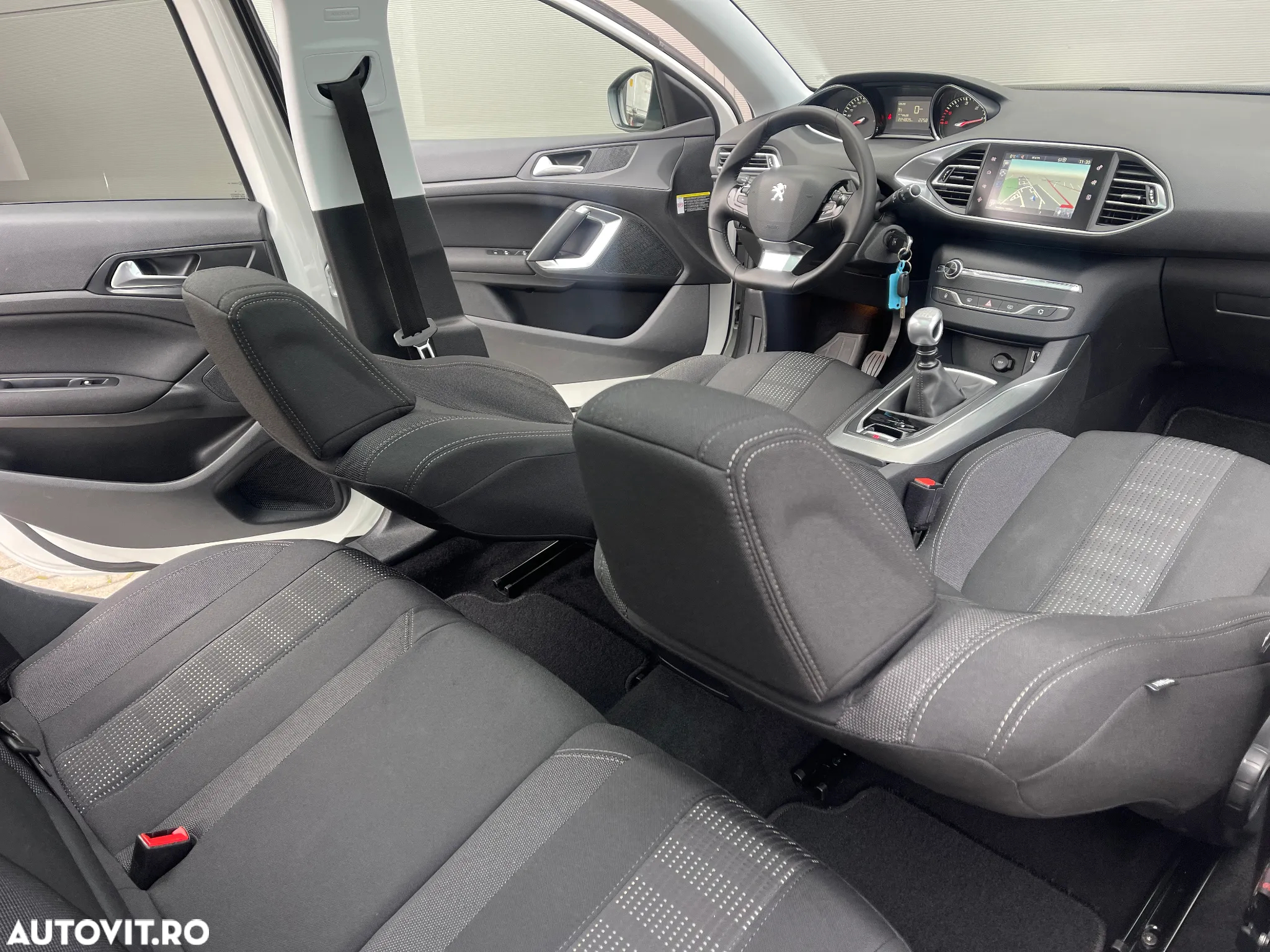 Peugeot 308 SW BlueHDi 120 Stop & Start Business-Line - 8