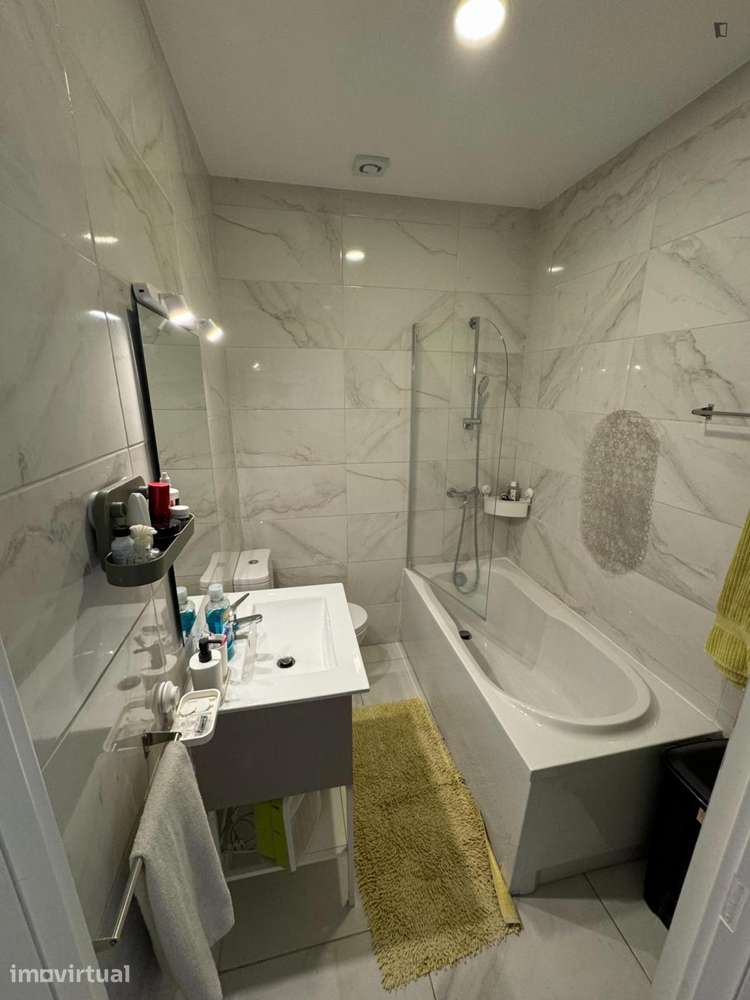 Quarto - localizado em Norton de Matos Coimbra - Grande imagem: 2/21