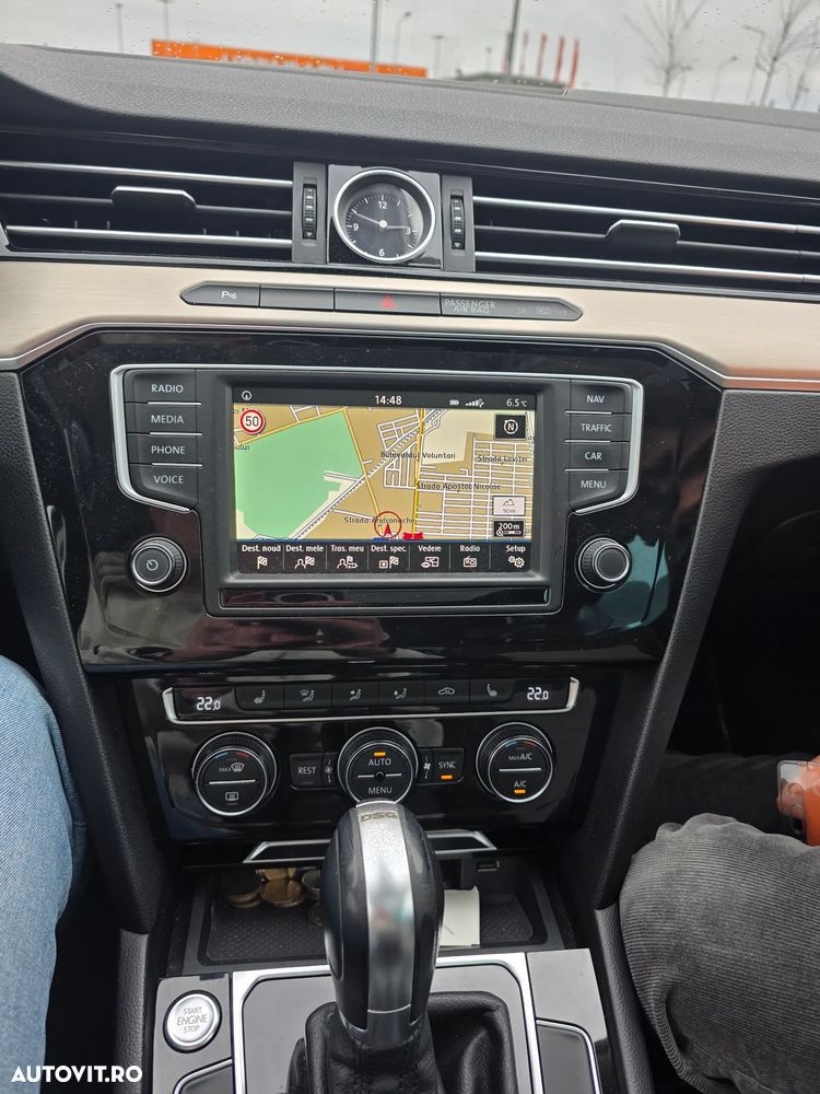 Volkswagen Passat 2.0 TDI DSG (BlueMotion Technology) Highline - 18