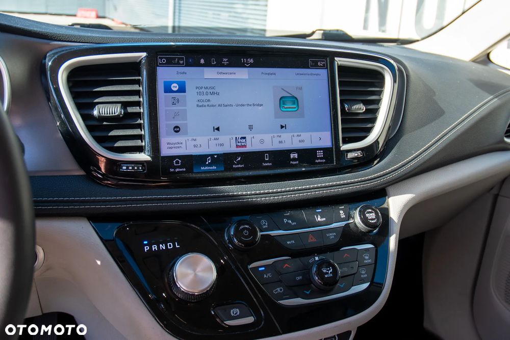 Chrysler Pacifica - 13