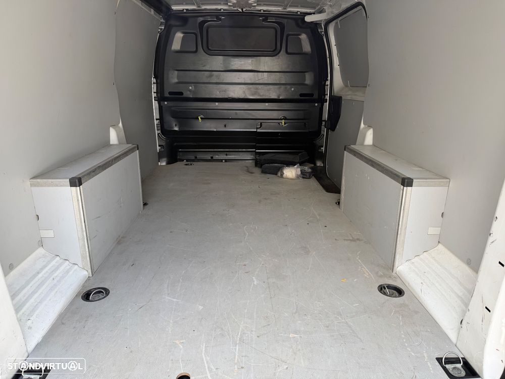 Opel Vivaro 2.0 150cv 3 lug. Longa IVA dedut. - 9