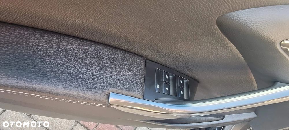 Opel Astra IV Sports Tourer 12-16 - 20