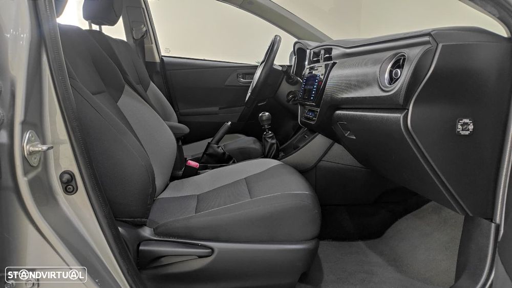 Toyota Auris 1.4 D-4D ACtive - 22