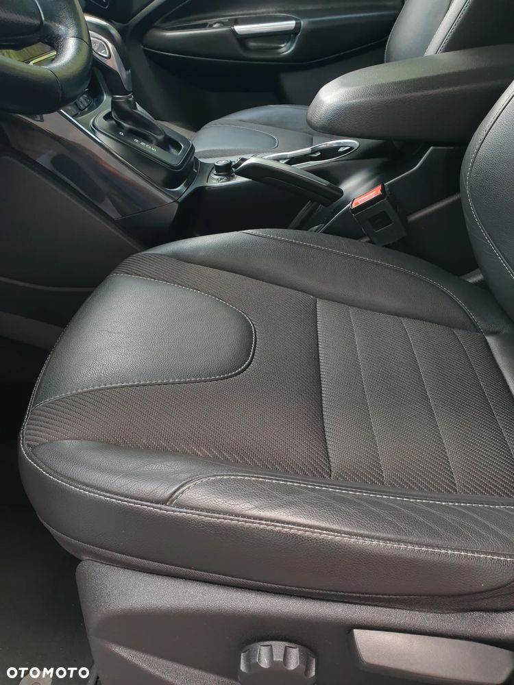 Ford Kuga 2.0 TDCi 4x4 Titanium - 8