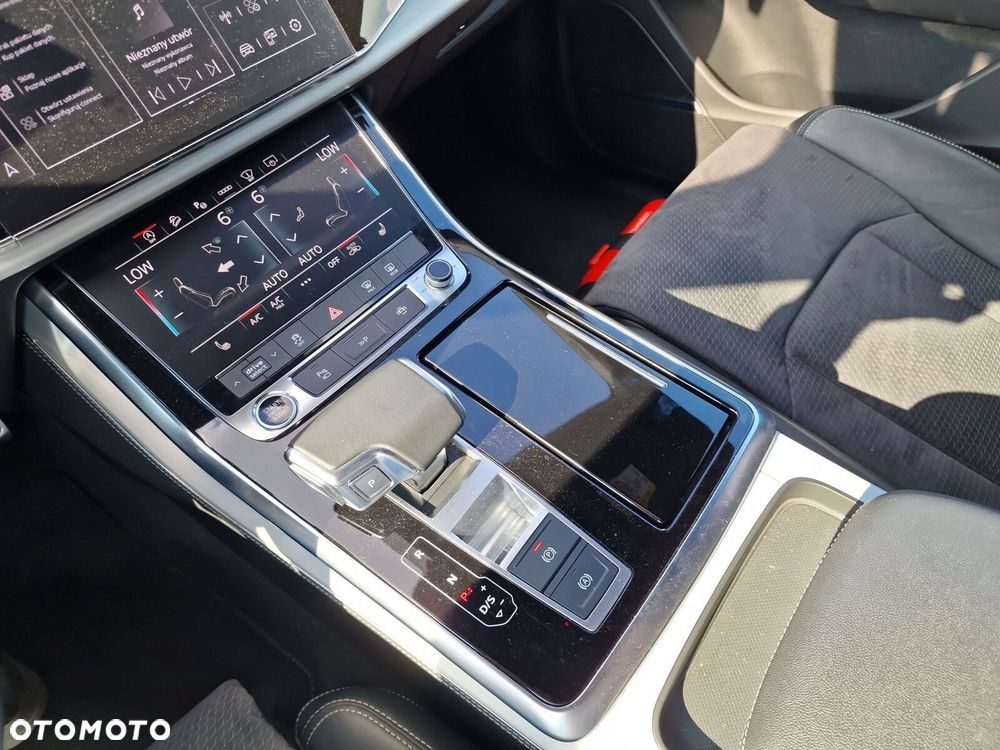 Audi Q8 - 18