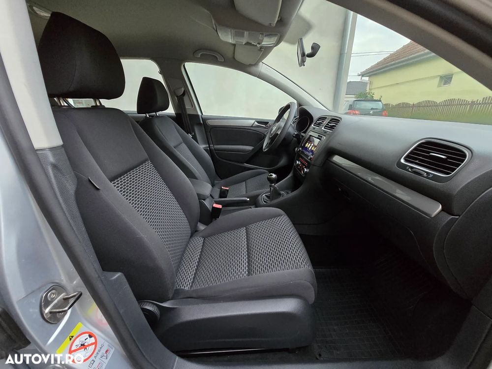 Volkswagen Golf 1.6 TDI DPF Comfortline - 11