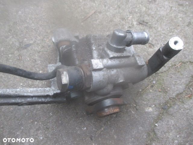 AUDI A6 C5 POMPA WSPOMAGANIA 4b0145156 2.4 V6 - 1