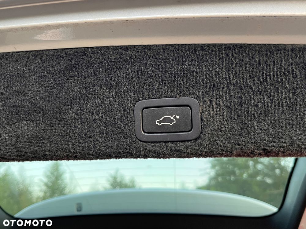 Volvo XC 60 D5 AWD Momentum - 9