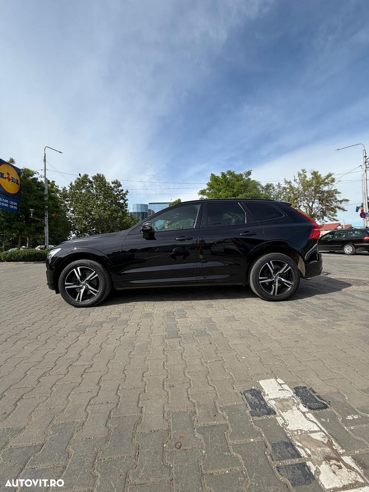 Volvo XC 60 B4 MHEV AWD R-Design - 6