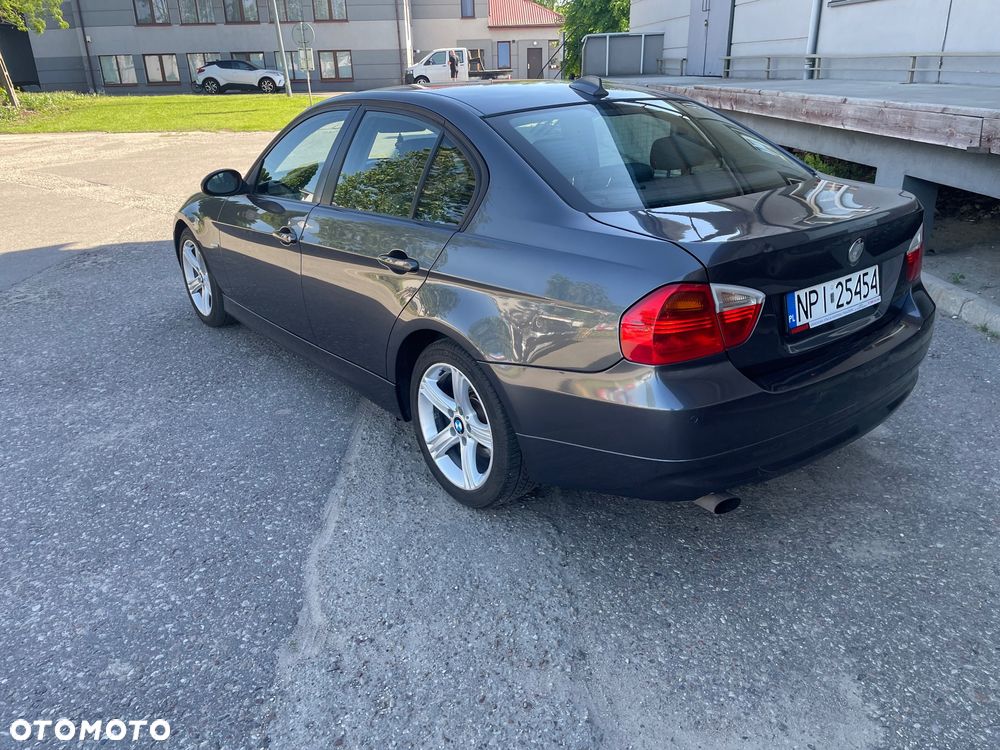 BMW Seria 3 320d DPF - 3