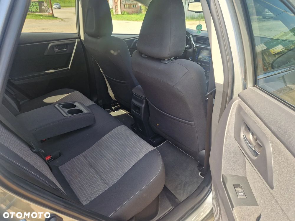 Toyota Auris 1.8 VVT-i Automatik Team Deutschland - 15