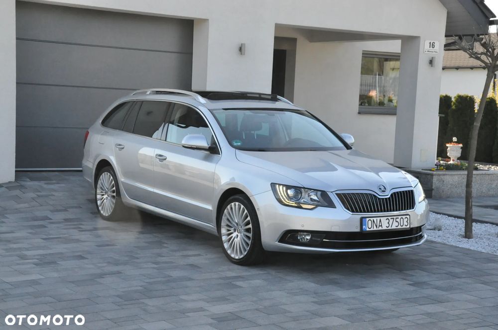 Skoda Superb 1.8 TSI DSG Exclusive - 2
