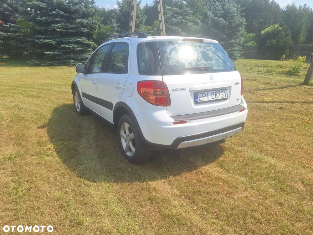 Suzuki SX4 2.0 DDiS Comfort 4WD - 3