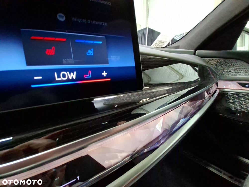 BMW Seria 7 - 26