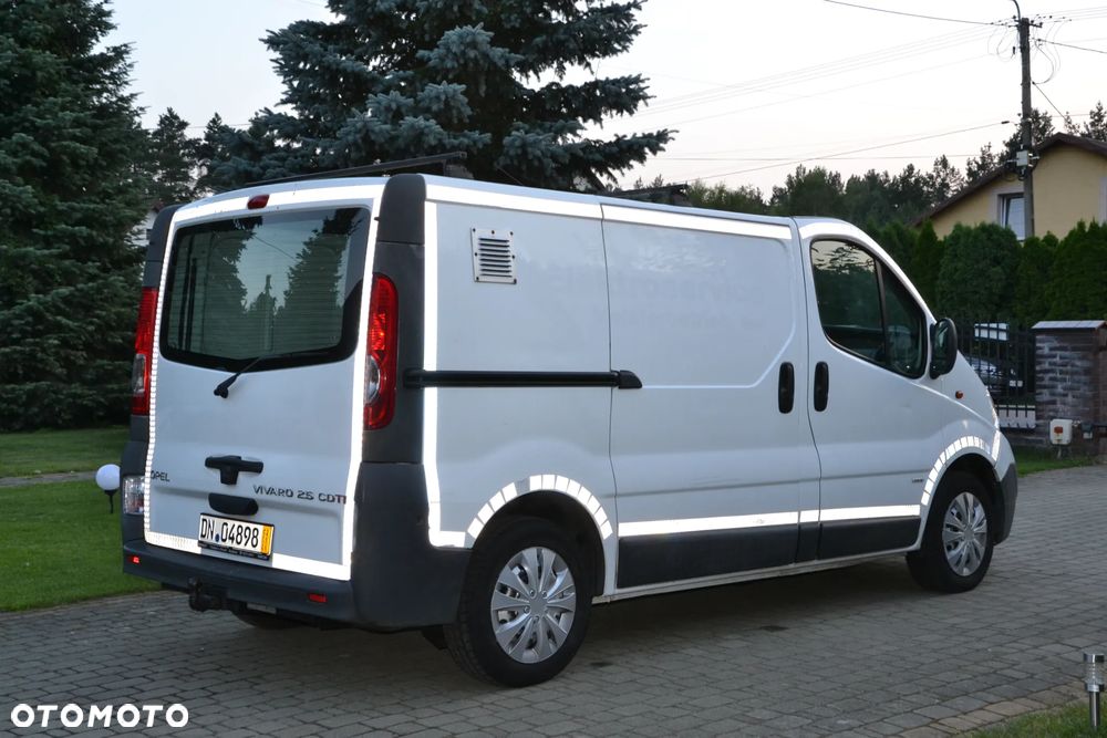 Opel Vivaro - 5