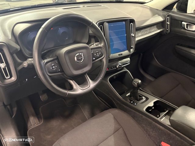 Volvo XC 40 1.5 T2 Plus Dark - 35