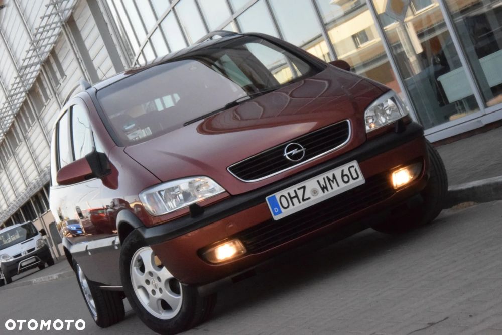 Opel Zafira 1.8 16V Elegance - 9
