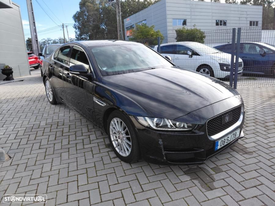 Jaguar XE 2.0 D Prestige Aut. - 4