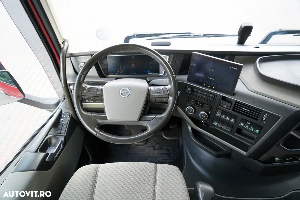 Volvo FH 500 / XXL / I-SAVE / LOWDECK / MEGA / I-PARK COOL / TV / JANTE DIN ALIAJ / CONTRACT DE REPARAȚIE POST-SERVICE - 29