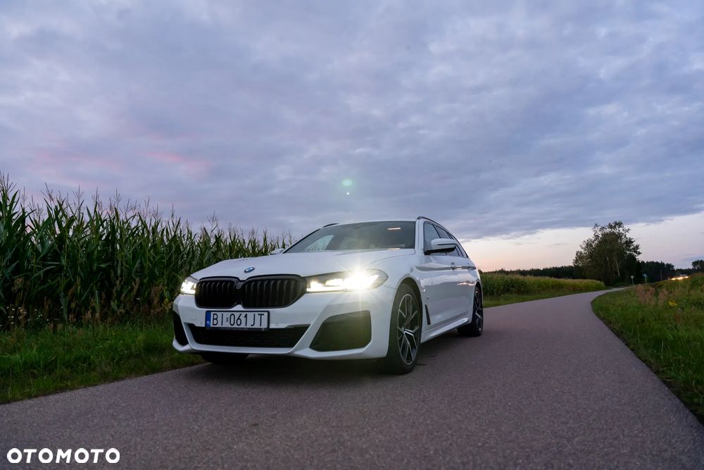 BMW Seria 5 530i xDrive mHEV M Sport sport - 3