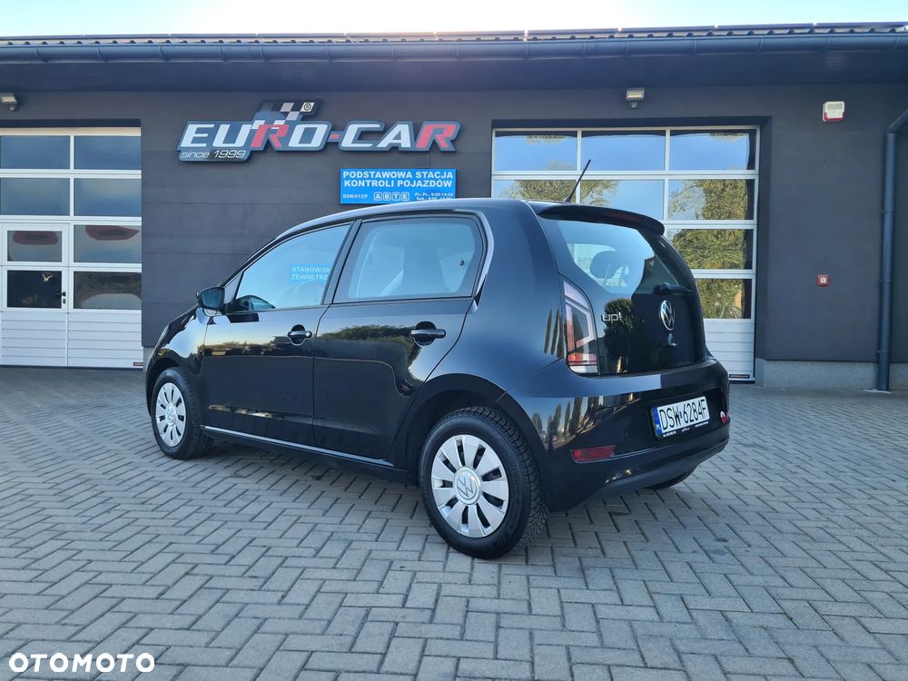 Volkswagen up! 1.0 Black Style - 4