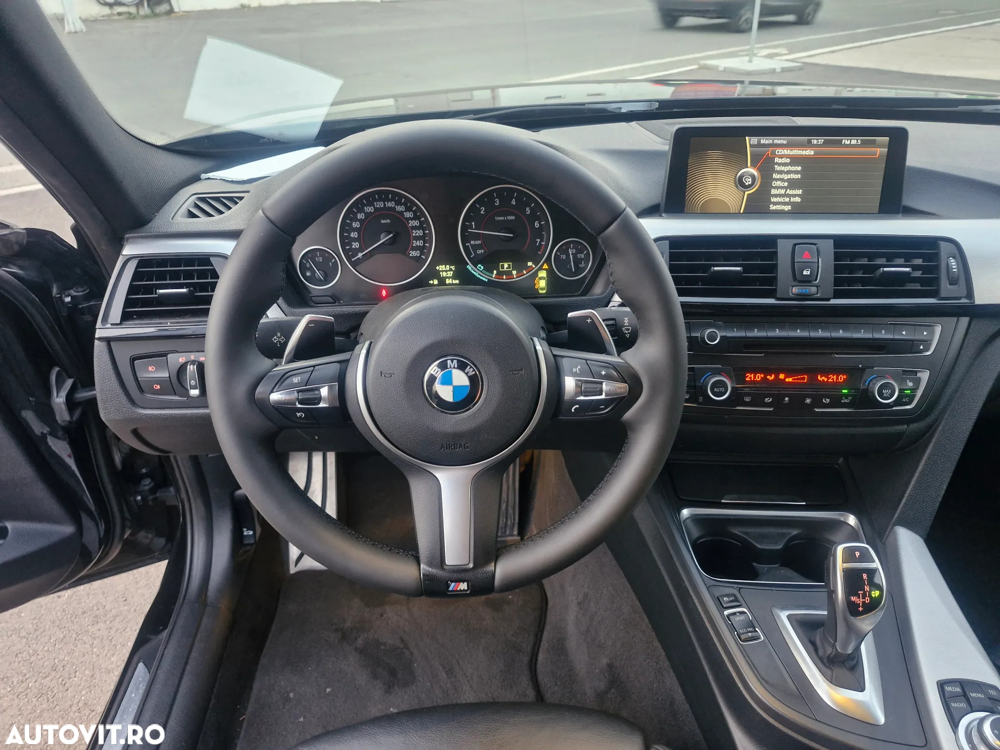 BMW Seria 3 335i xDrive Sport-Aut. - 7