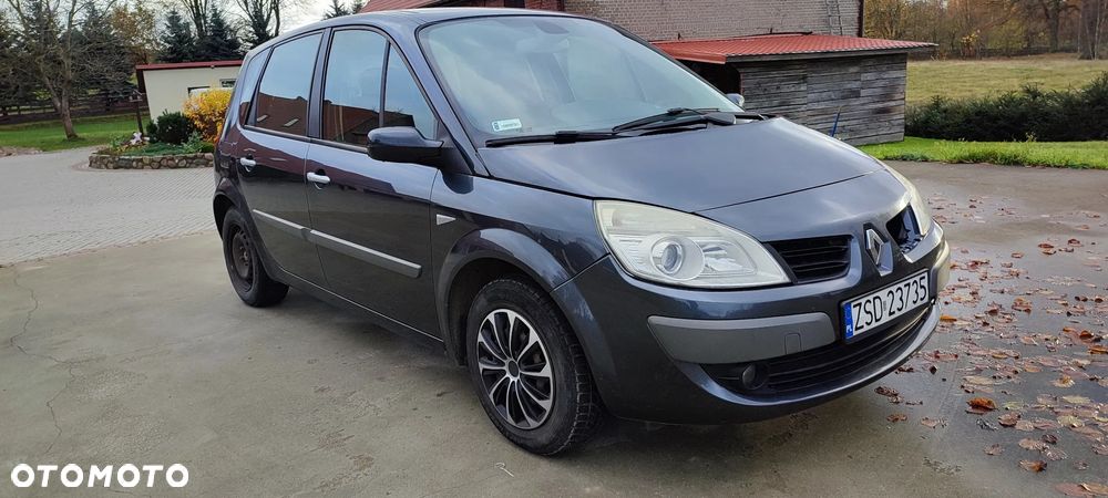 Renault Scenic - 1
