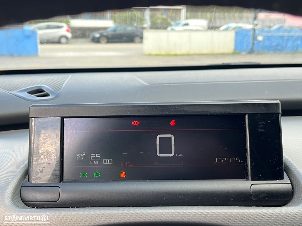 Citroën C4 Cactus 1.2 PureTech Shine Pack - 24