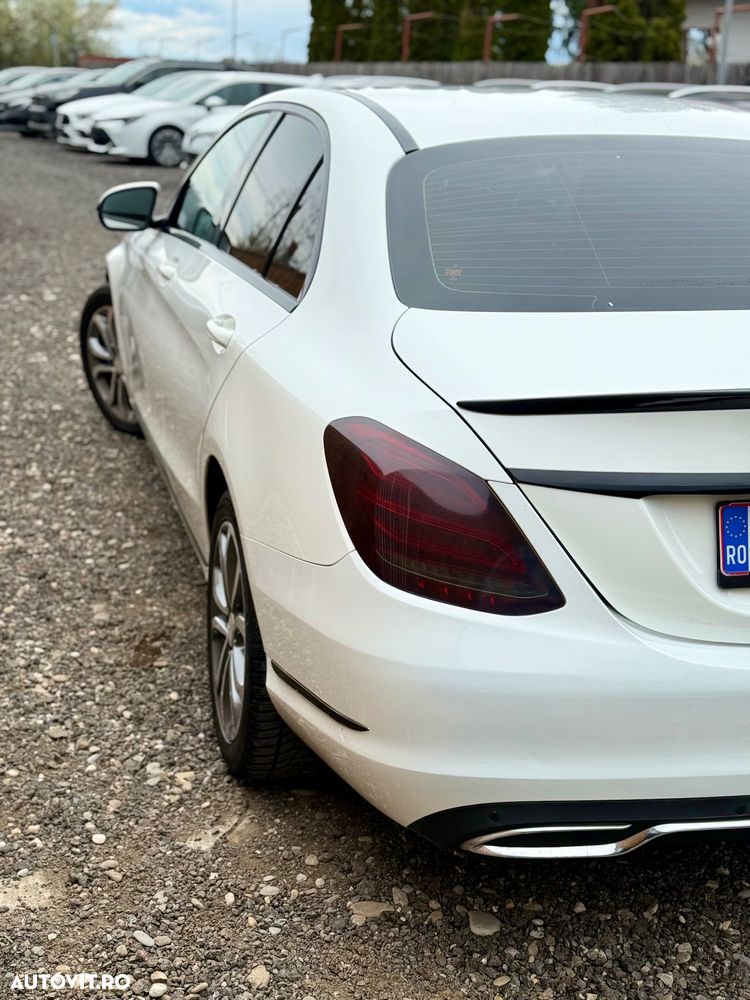 Mercedes-Benz C - 10